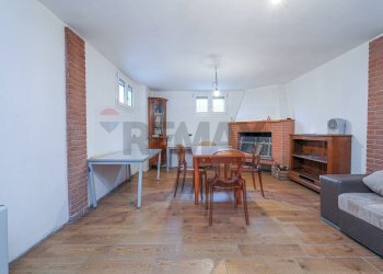 Sala da pranzo - Stabile - Palazzo Via Bergamo
 
13, Pontirolo Nuovo - foto 17