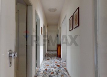 Hall / corridoio - Appartamento Piazzetta Nostro Tetto
 
15, Vicenza - foto 43