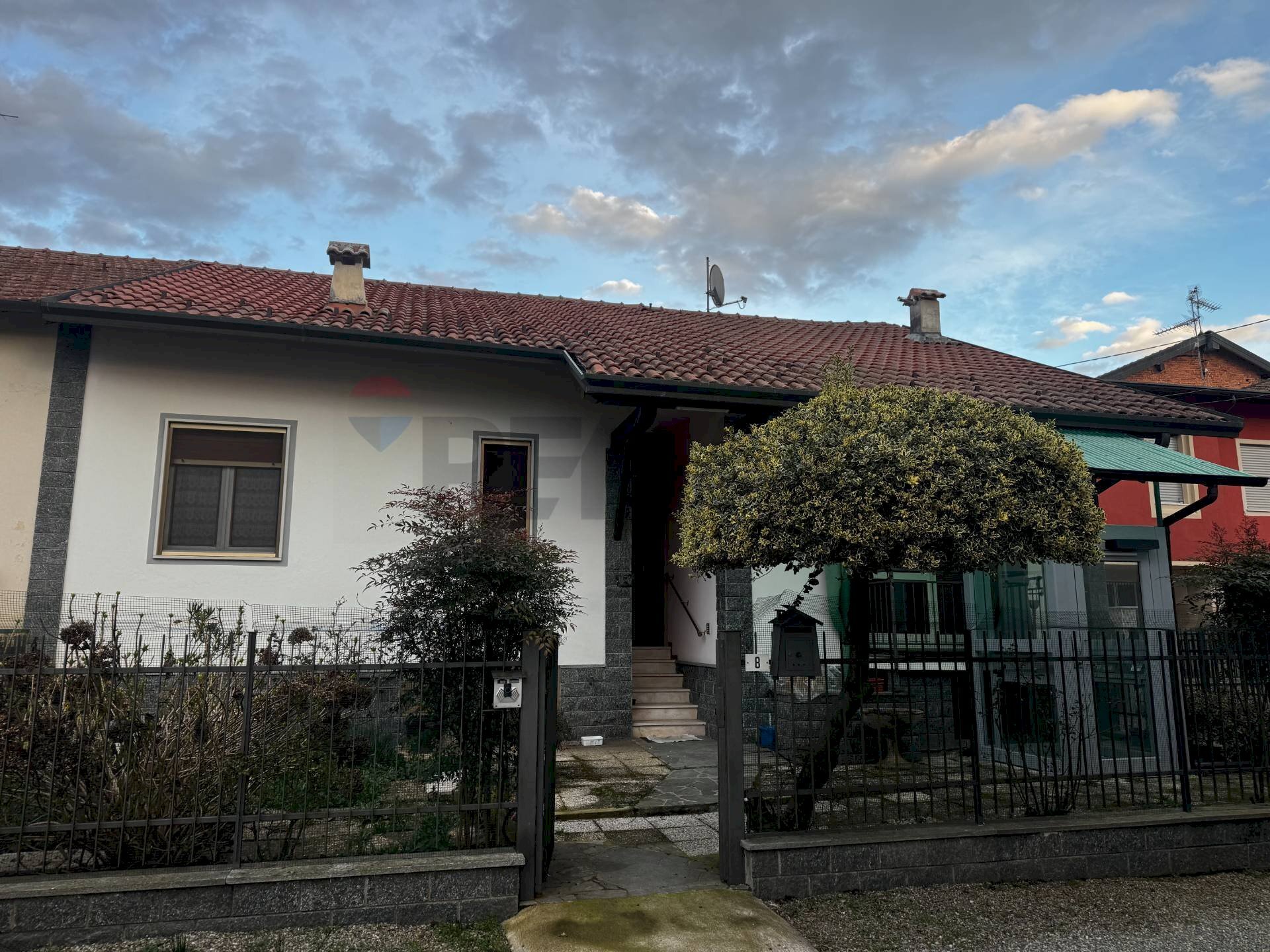 Casa all\'aperto - Casa semi indipendente VIA LUIGI SOTTINI
 
8, Cressa - foto 1