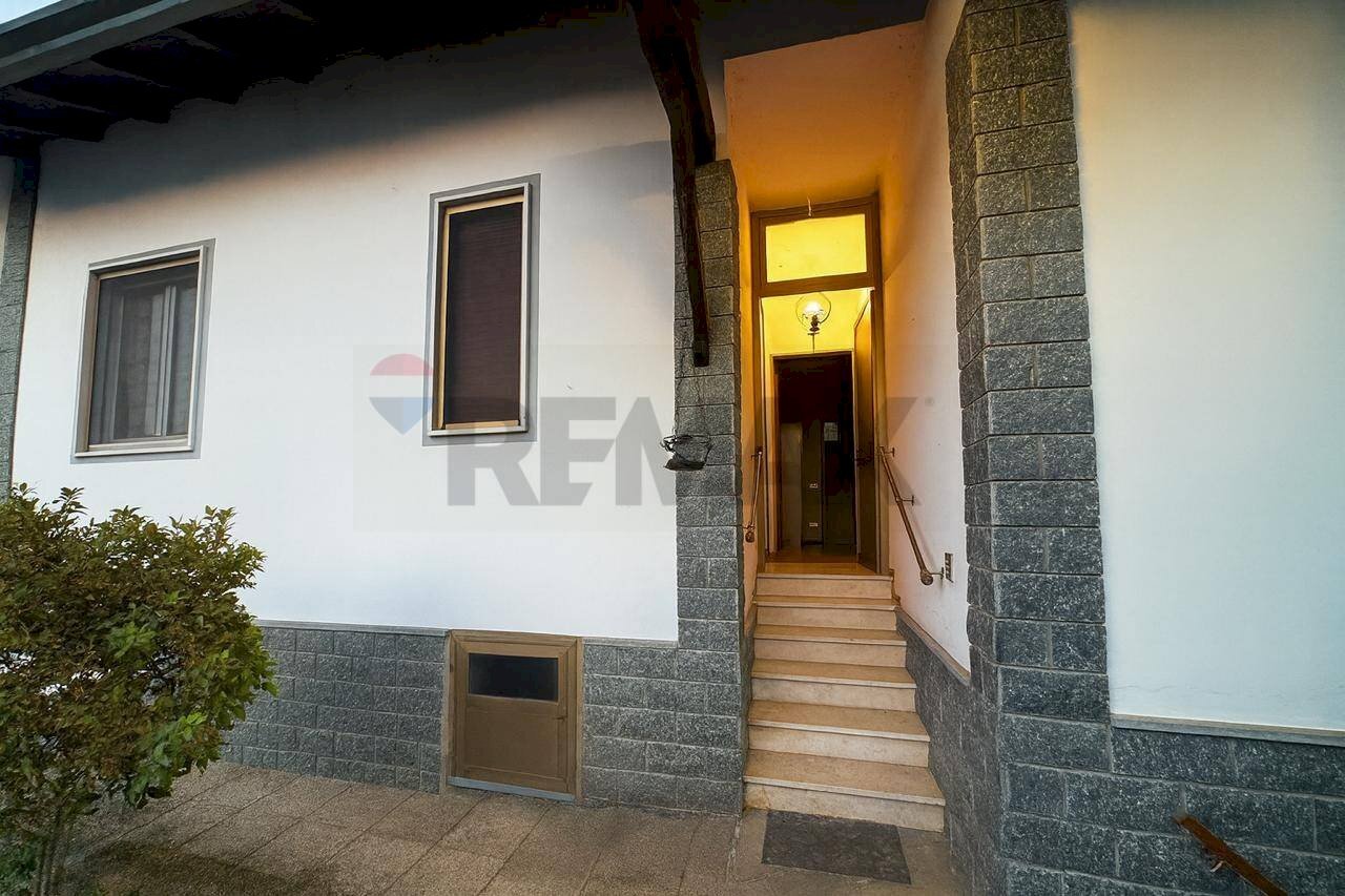 Casa all\'aperto - Casa semi indipendente VIA LUIGI SOTTINI
 
8, Cressa - foto 2