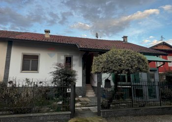 Casa all\'aperto - Casa semi indipendente VIA LUIGI SOTTINI
 
8, Cressa - foto 1
