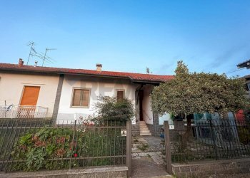 Casa all\'aperto - Casa semi indipendente VIA LUIGI SOTTINI
 
8, Cressa - foto 17