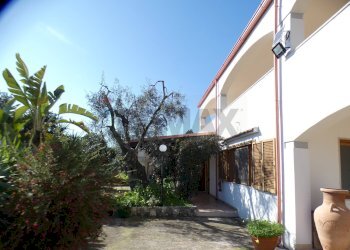 esterno - Casa semi indipendente Località Macchia di Mauro
 
16, Vieste - foto 4