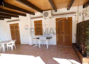 esterno - Casa semi indipendente Località Macchia di Mauro
 
16, Vieste - foto 32