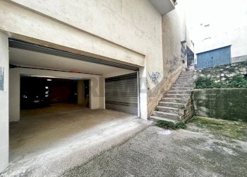 Scale - Box Via Monti
SNC, Vieste - foto 3