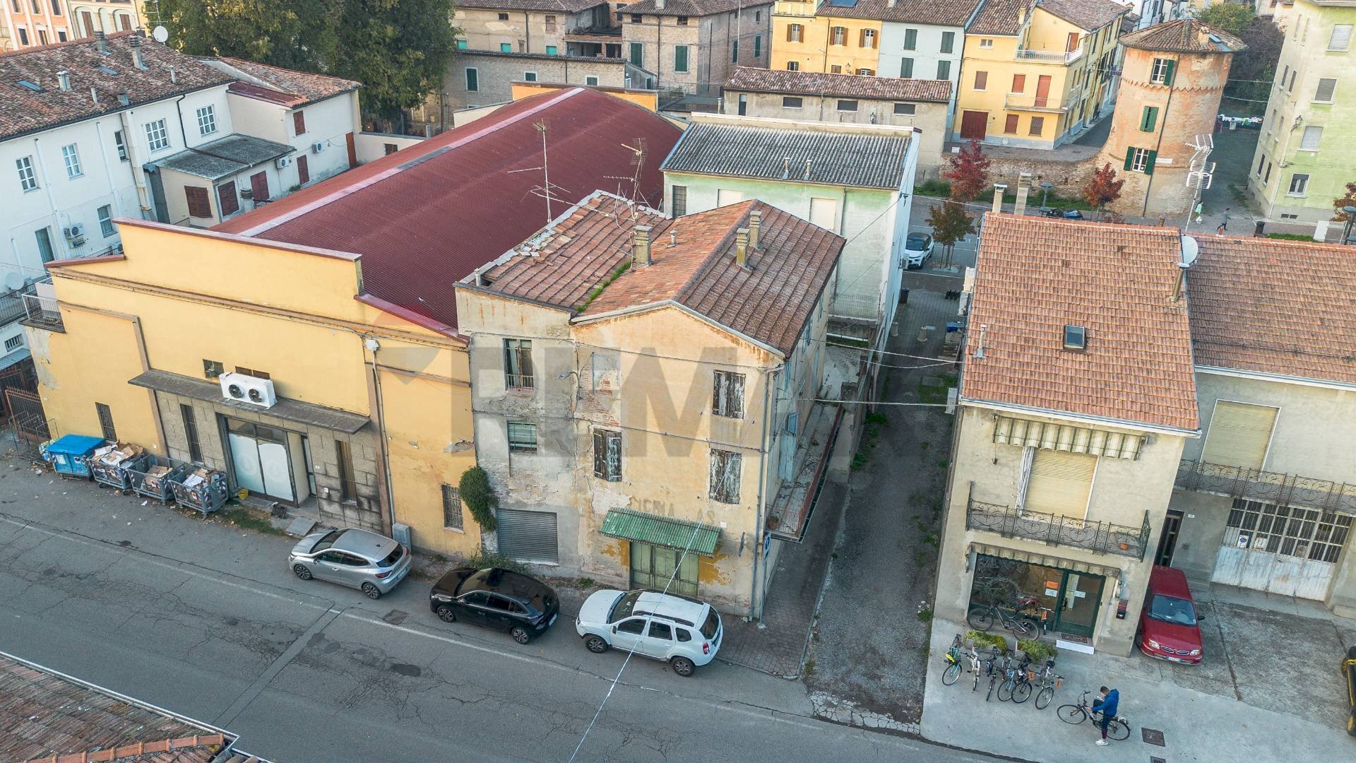 Edificio all\'aperto - Semi-detached house Via Vincenzo Bellini
 
8, Busseto - photo 1