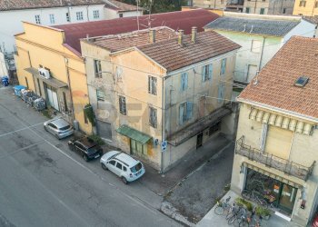 Edificio all\'aperto - Semi-detached house Via Vincenzo Bellini
 
8, Busseto - photo 3
