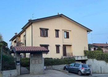 Foto 1 - Bilocale Via Papa Giovanni XXIII
 
5, Carnago - foto 1