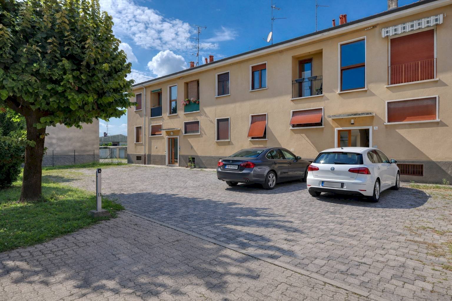 Foto 2 - Two-room apartment via xxv Aprile, Carnago - photo 2