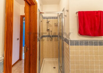 Bagno - Three-room apartment Via Emilio Lussu
1, Stintino - photo 17