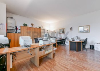 Ufficio - Shop Via Ungaretti
 
7, Cernusco sul Naviglio - photo 7