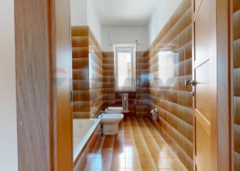 Bagno - Appartamento Piazzale 3 agosto
 
5, Lodi - foto 8