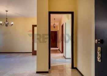 Hall / corridoio - Quadrilocale Via Kennedy
 
17, San Donato Milanese - foto 3