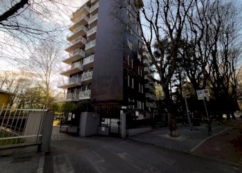 Edificio all\'aperto - Quadrilocale Via Kennedy
 
17, San Donato Milanese - foto 60