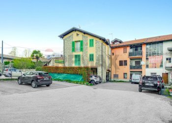 Edificio all\'aperto - Appartamento VIA MARCONI
 
10, Bisuschio - foto 17