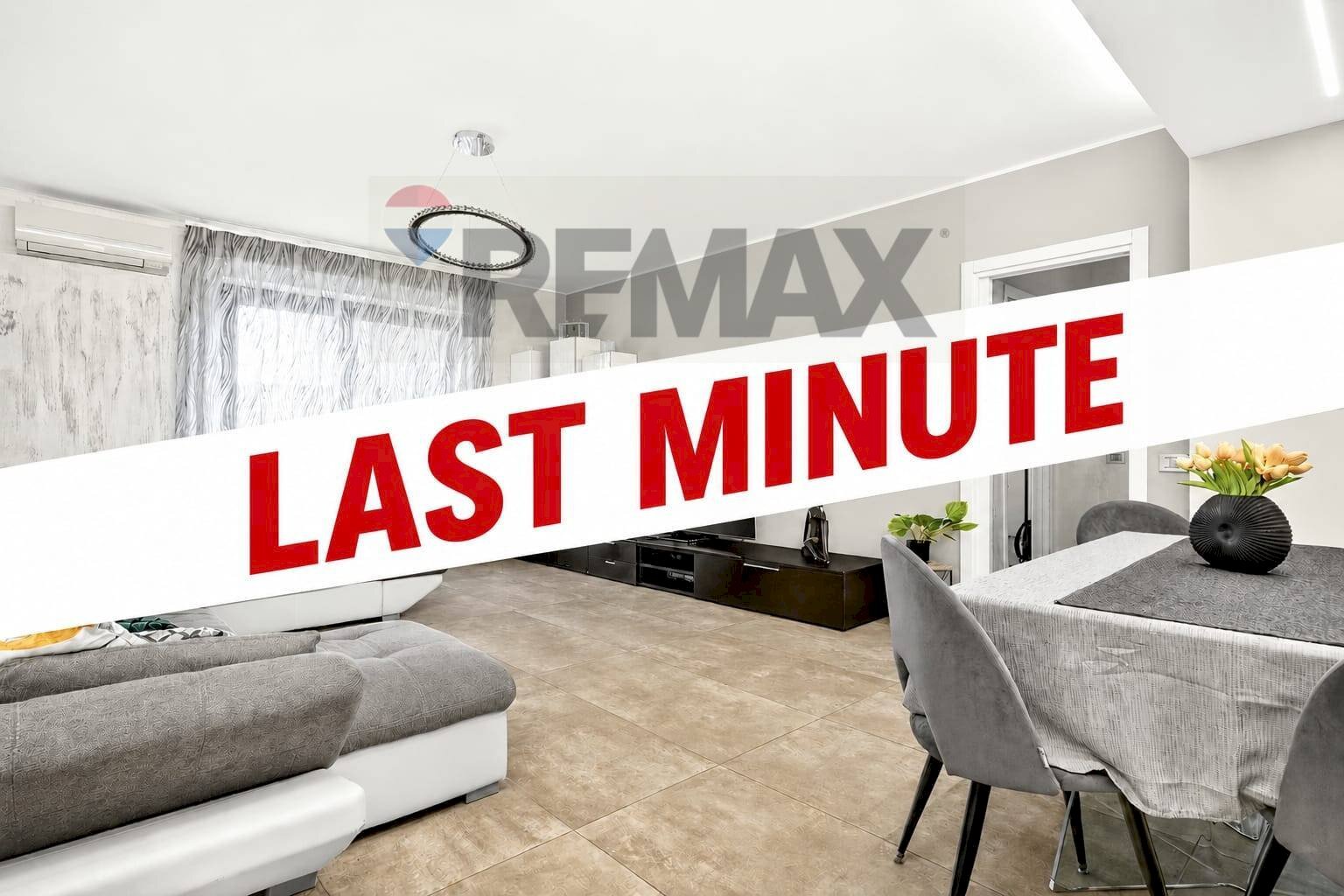 Sala da pranzo - Three-room apartment CORSO ITALIA
 
54, Busto Arsizio - photo 1