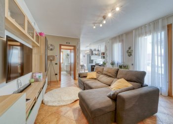 Soggiorno - Trilocale via Lorenzo Perosi
 
108, Pianiga - foto 1