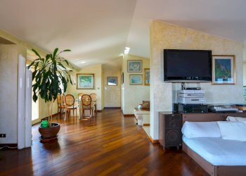 Foto 10 - Attico PIAZZA MALVEZZI
 
23, Desenzano del Garda - foto 10