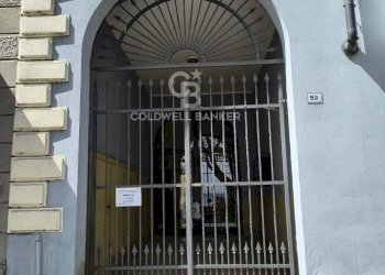 INGRESSO PEDONALE - Box LUNGOLAGO CESARE BETTISTI
 
59, Desenzano del Garda - foto 2