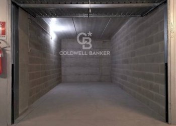 BOX - Box LUNGOLAGO CESARE BETTISTI
 
59, Desenzano del Garda - foto 3