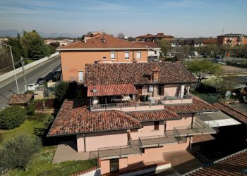 Edificio all\'aperto - Villa Madone - foto 4