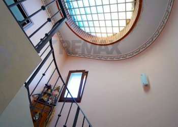 Scale - Villa Madone - foto 51