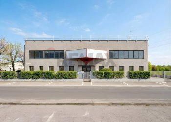Edificio all\'aperto - Shed VIA DELL'INDUSTRIA
67, Reggio nell'Emilia - photo 2