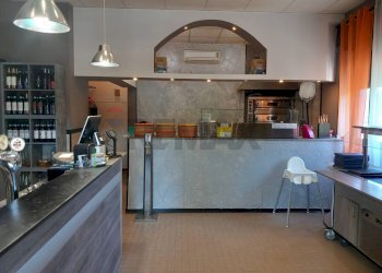 Ricezione / Lobby - Attività Commerciale via Repubblica
4, Gattico-Veruno - foto 6