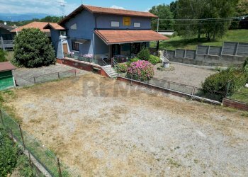 Casa all\'aperto - Attività Commerciale via Repubblica
4, Gattico-Veruno - foto 13
