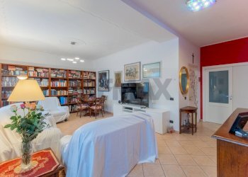 Sala da pranzo - Villa Via Ristori
12, Gallarate - photo 11