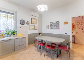 Sala da pranzo - Villa Via Ristori
12, Gallarate - photo 19