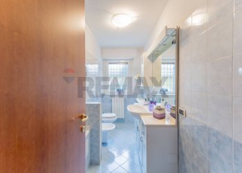 Bagno - Villa Via Ristori
12, Gallarate - photo 79