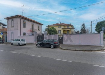 Edificio all\'aperto - Villa Via Ristori
12, Gallarate - photo 142
