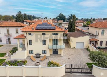 Edificio all\'aperto - Villa Via Ristori
12, Gallarate - photo 146