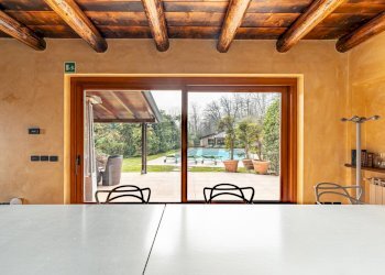 Sala da pranzo - Villa Via per Meina
 
11, Nebbiuno - foto 8