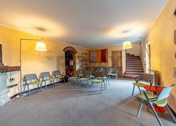 Sala da pranzo - Villa Via per Meina
 
11, Nebbiuno - foto 9