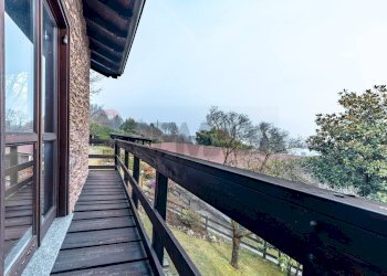 Balcone - Villa Via per Meina
 
11, Nebbiuno - foto 16