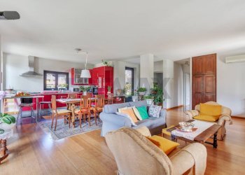 Sala da pranzo - Villa Via Cadorna
 
7, Lesa - photo 11