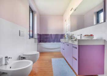 Bagno - Villa Via Cadorna
 
7, Lesa - photo 23