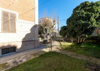 Foto 21 - Stable - Palace Corso Giacomo Matteotti
86, Valenza - photo 21