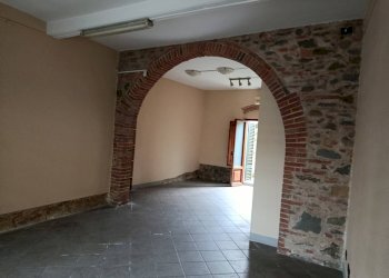 Foto 1 - Commercial Activity via della Repubblica
 
5, Altopascio - photo 1