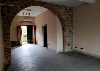 Foto 2 - Commercial Activity via della Repubblica
 
5, Altopascio - photo 2