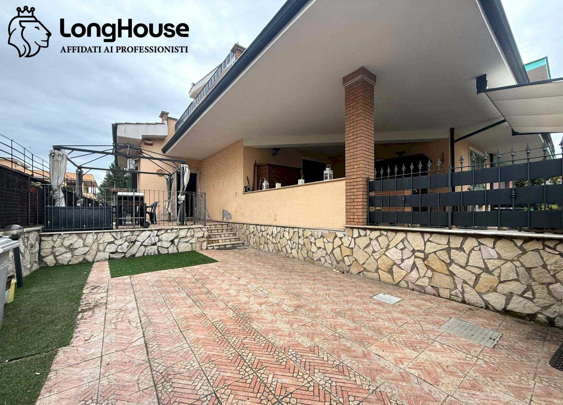 Foto 1 - Terraced Villa via delle camelie
 
12, Guidonia Montecelio - photo 1