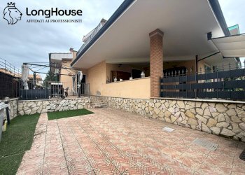 Foto 1 - Villa a Schiera via delle camelie
 
12, Guidonia Montecelio - foto 1