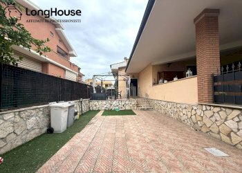 Foto 3 - Villa a Schiera via delle camelie
 
12, Guidonia Montecelio - foto 3