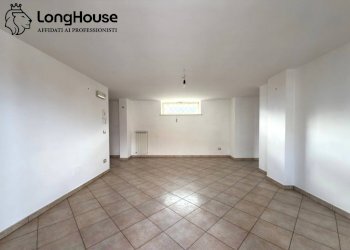 Foto 3 - Three-room apartment via fratelli bandiera
 
3b, Guidonia Montecelio - photo 3