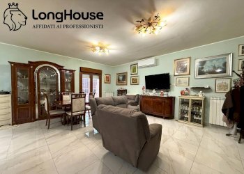 Foto 2 - Trilocale via roma
 
27, Albano Laziale - foto 2