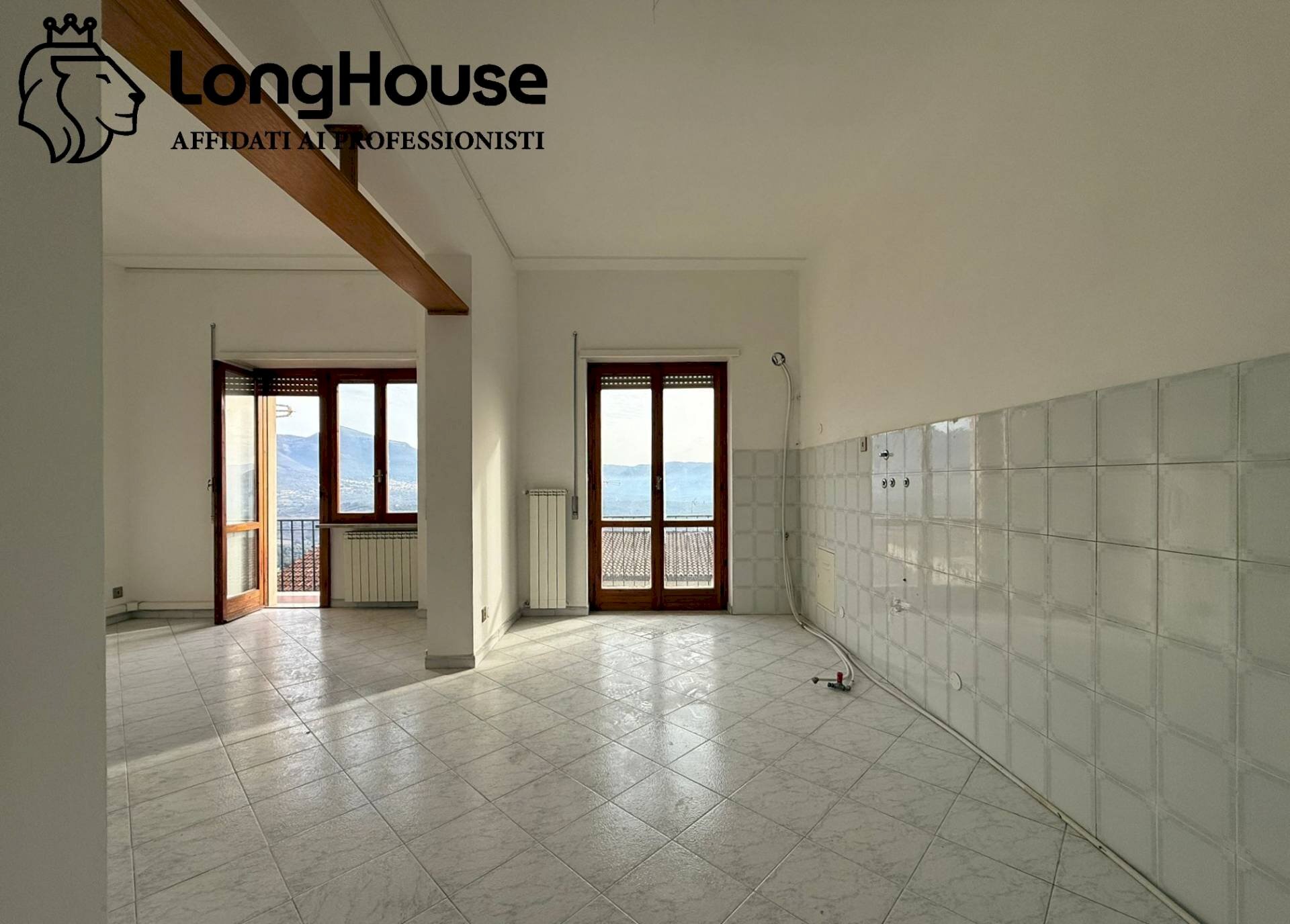 Foto 1 - Three-room apartment Via marcantonio d'aquino
 
12, Guidonia Montecelio - photo 1