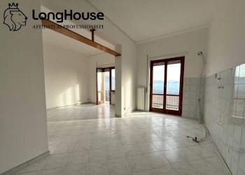 Foto 2 - Three-room apartment Via marcantonio d'aquino
 
12, Guidonia Montecelio - photo 2