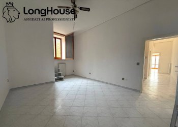 Foto 18 - Three-room apartment Via marcantonio d'aquino
 
12, Guidonia Montecelio - photo 18